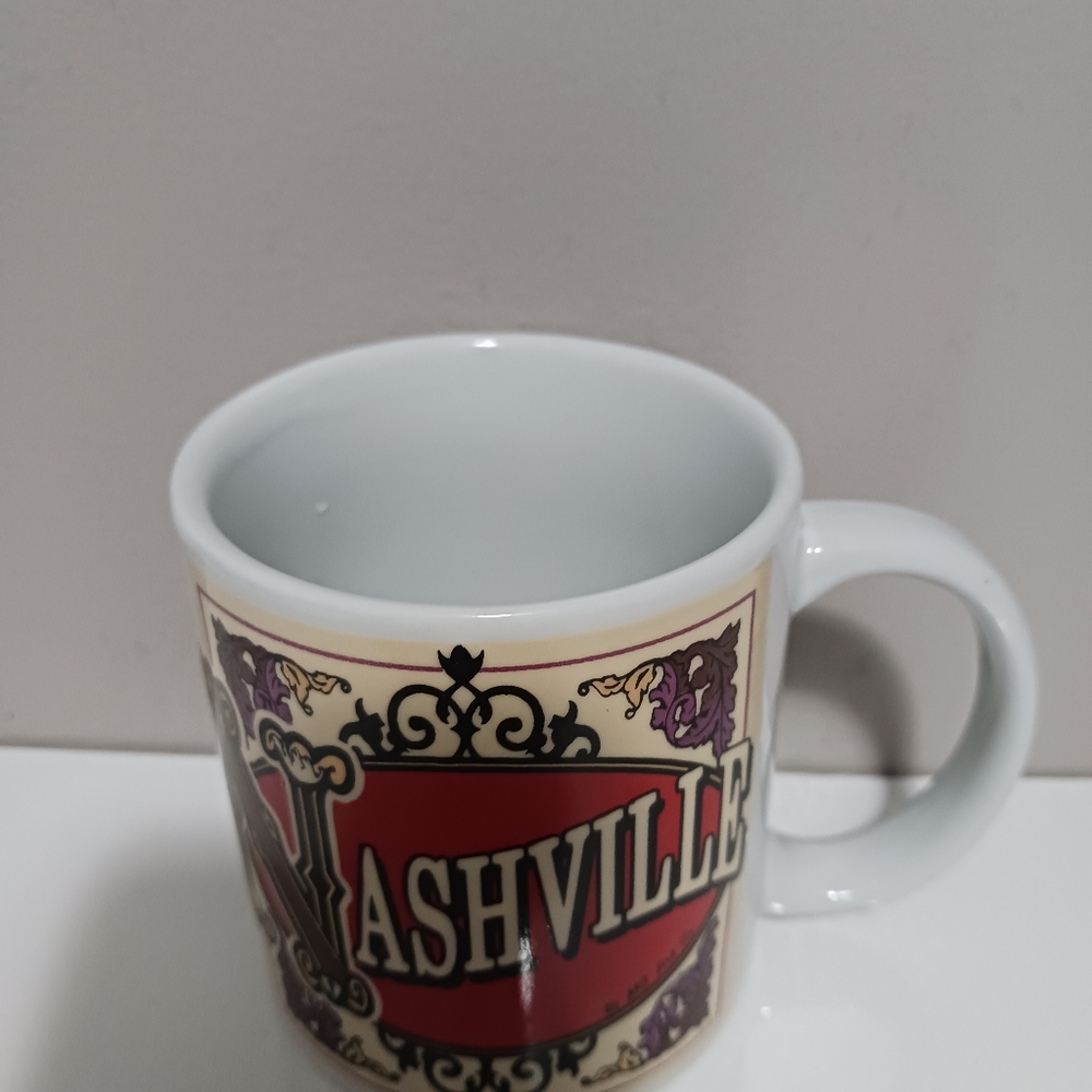 Nashville souvenir coffee cup, no chips or cracks, color white